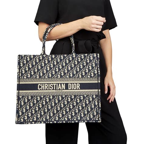 christian dior shopper preis|christian dior tote bag clearance.